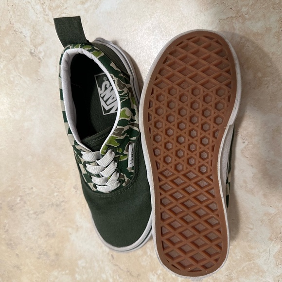 Green multi pattern Vans Sz 12C - Picture 3 of 6